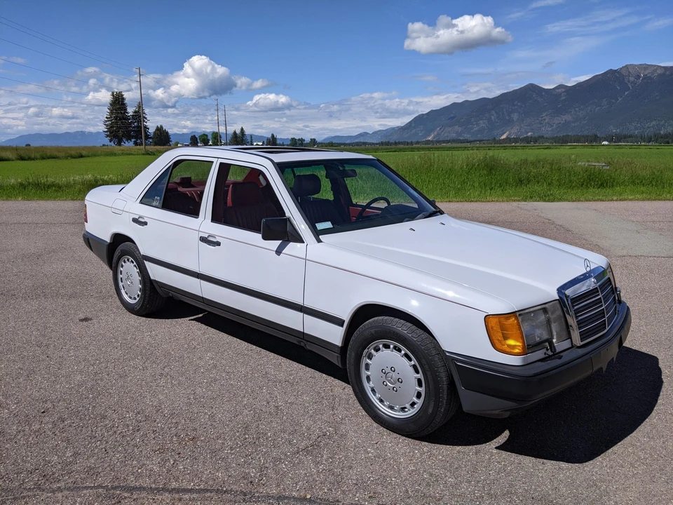 1987 Mercedes-Benz W124 E-Class - Image 3 of 31