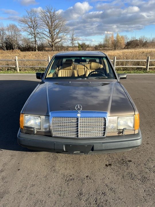 1987 Mercedes-Benz W124 E-Class - Image 3 of 31