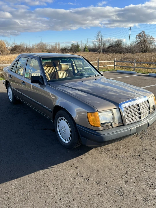 1987 Mercedes-Benz W124 E-Class - Image 30 of 31