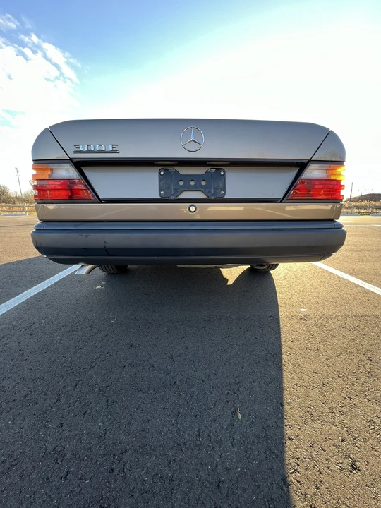 1987 Mercedes-Benz W124 E-Class - Image 15 of 31