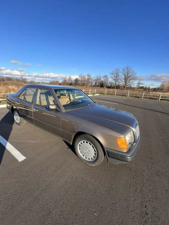 1987 Mercedes-Benz W124 E-Class - Image 28 of 31