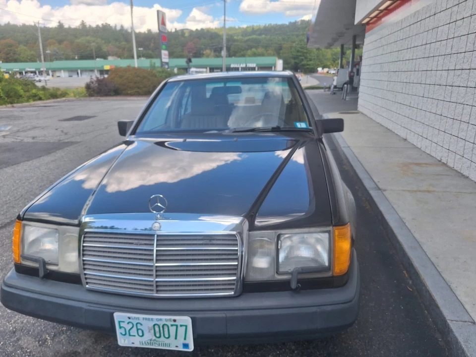 1987 Mercedes-Benz W124 E-Class - Image 10 of 31