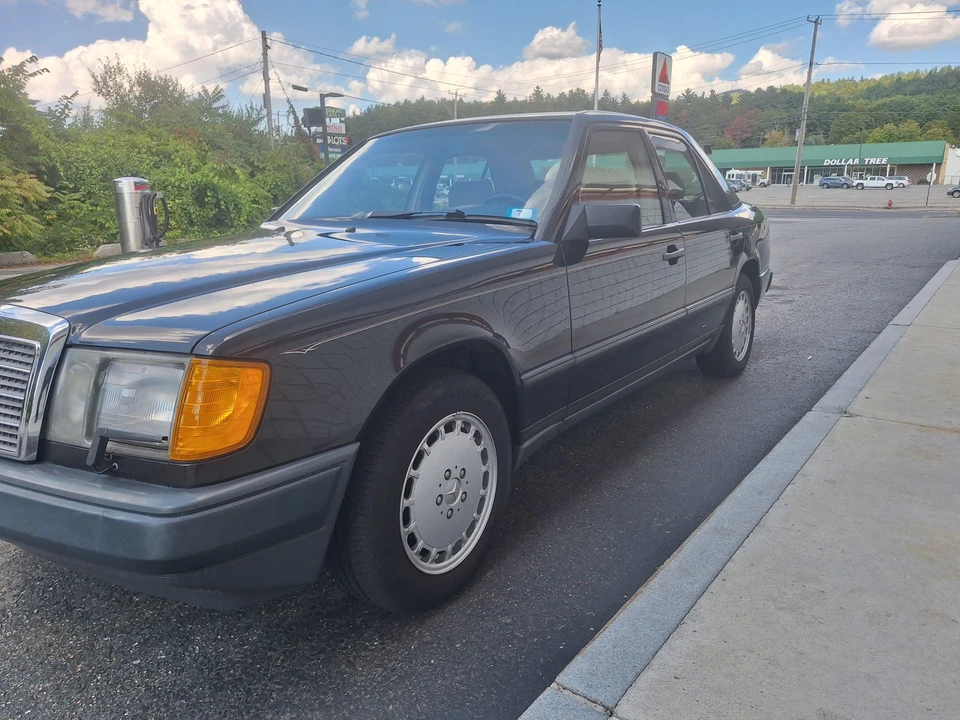 1987 Mercedes-Benz W124 E-Class - Image 15 of 31