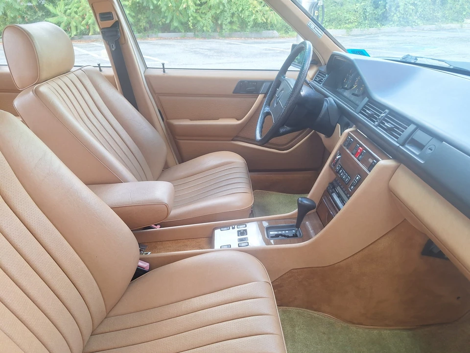 1987 Mercedes-Benz W124 E-Class - Image 29 of 31