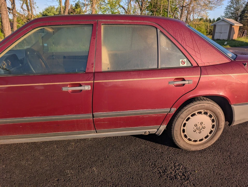 1987 Mercedes-Benz W124 E-Class - Image 23 of 31