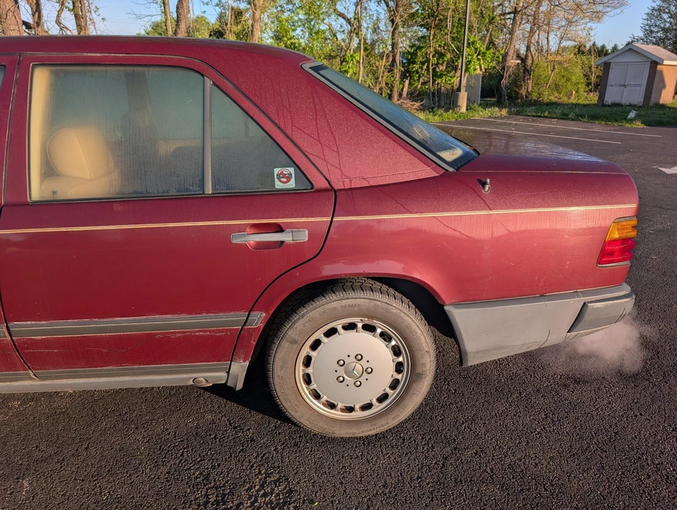 1987 Mercedes-Benz W124 E-Class - Image 24 of 31