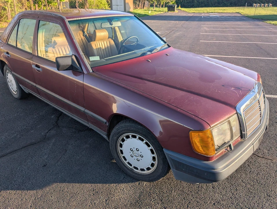 1987 Mercedes-Benz W124 E-Class - Image 11 of 31