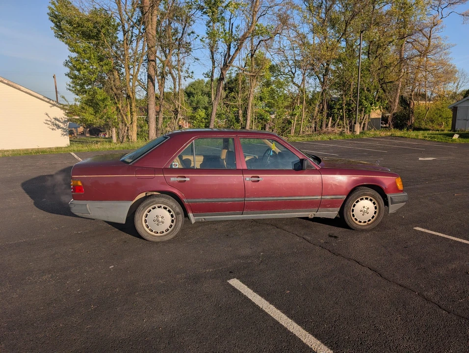 1987 Mercedes-Benz W124 E-Class - Image 12 of 31