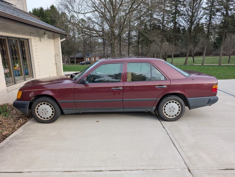 1987 Mercedes-Benz W124 E-Class - Image 19 of 31