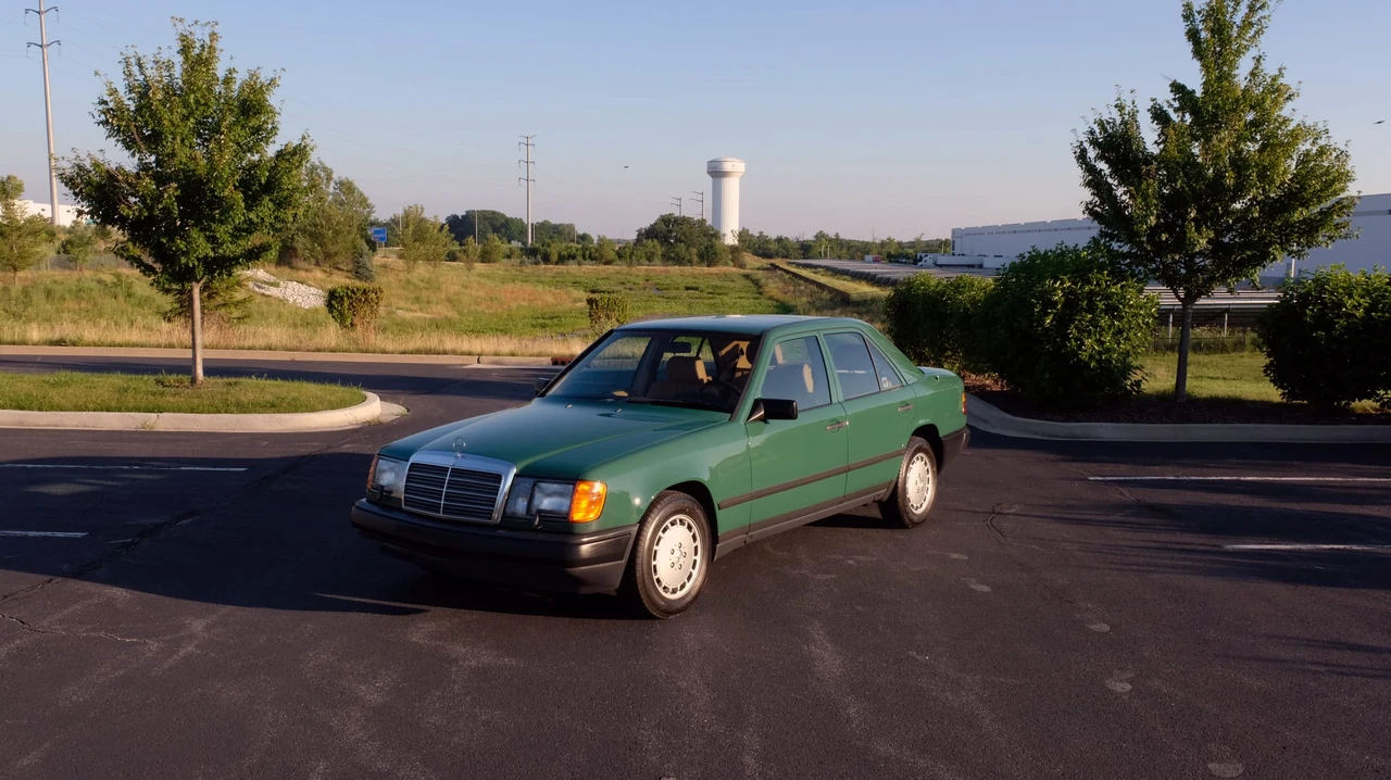 1987 Mercedes-Benz W124 E-Class - Image 9 of 31