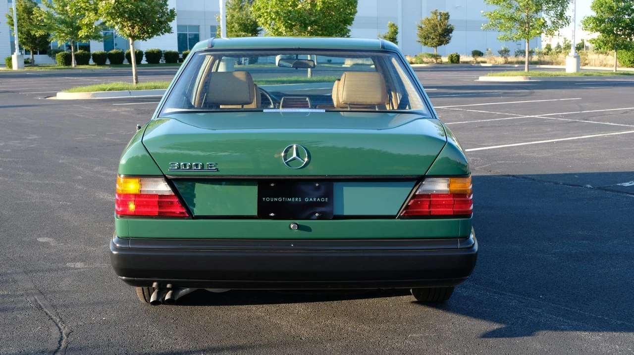 1987 Mercedes-Benz W124 E-Class - Image 27 of 31