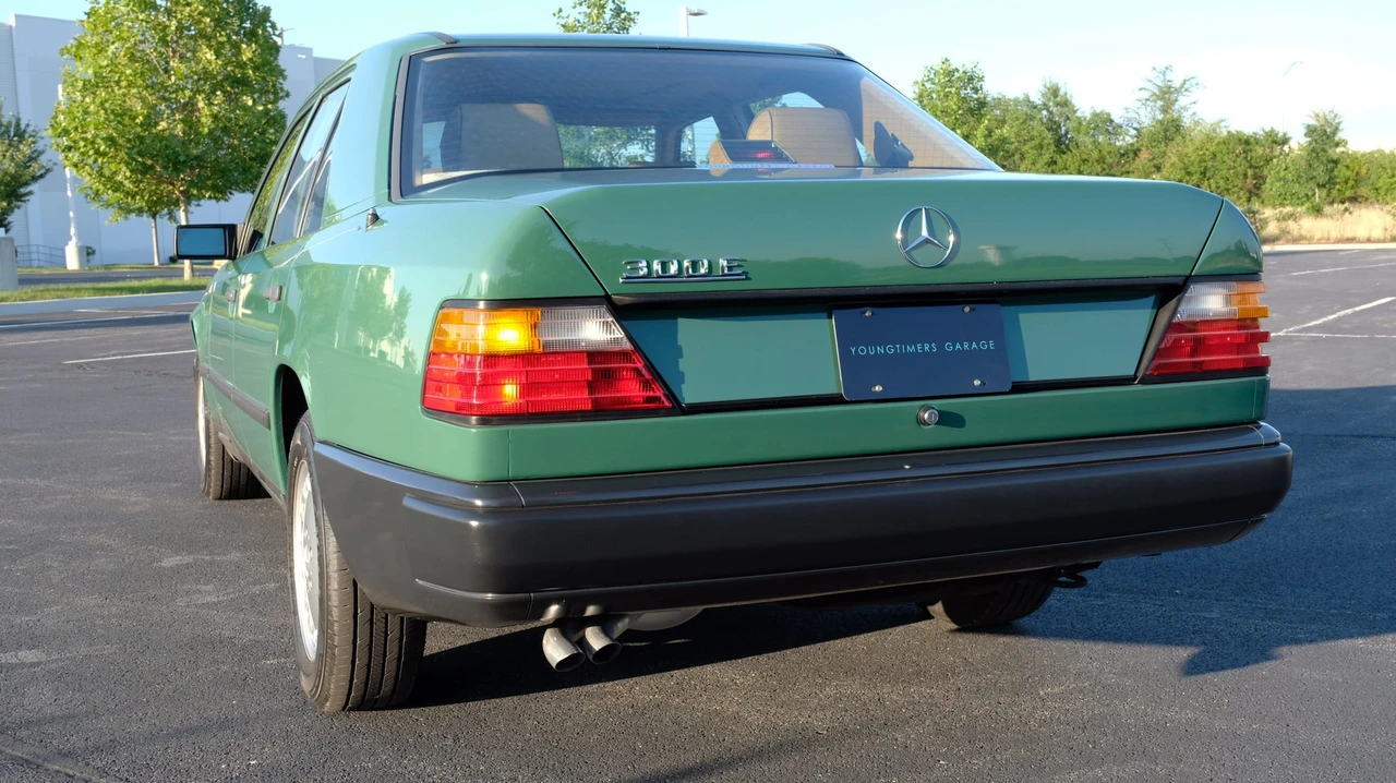 1987 Mercedes-Benz W124 E-Class - Image 22 of 31