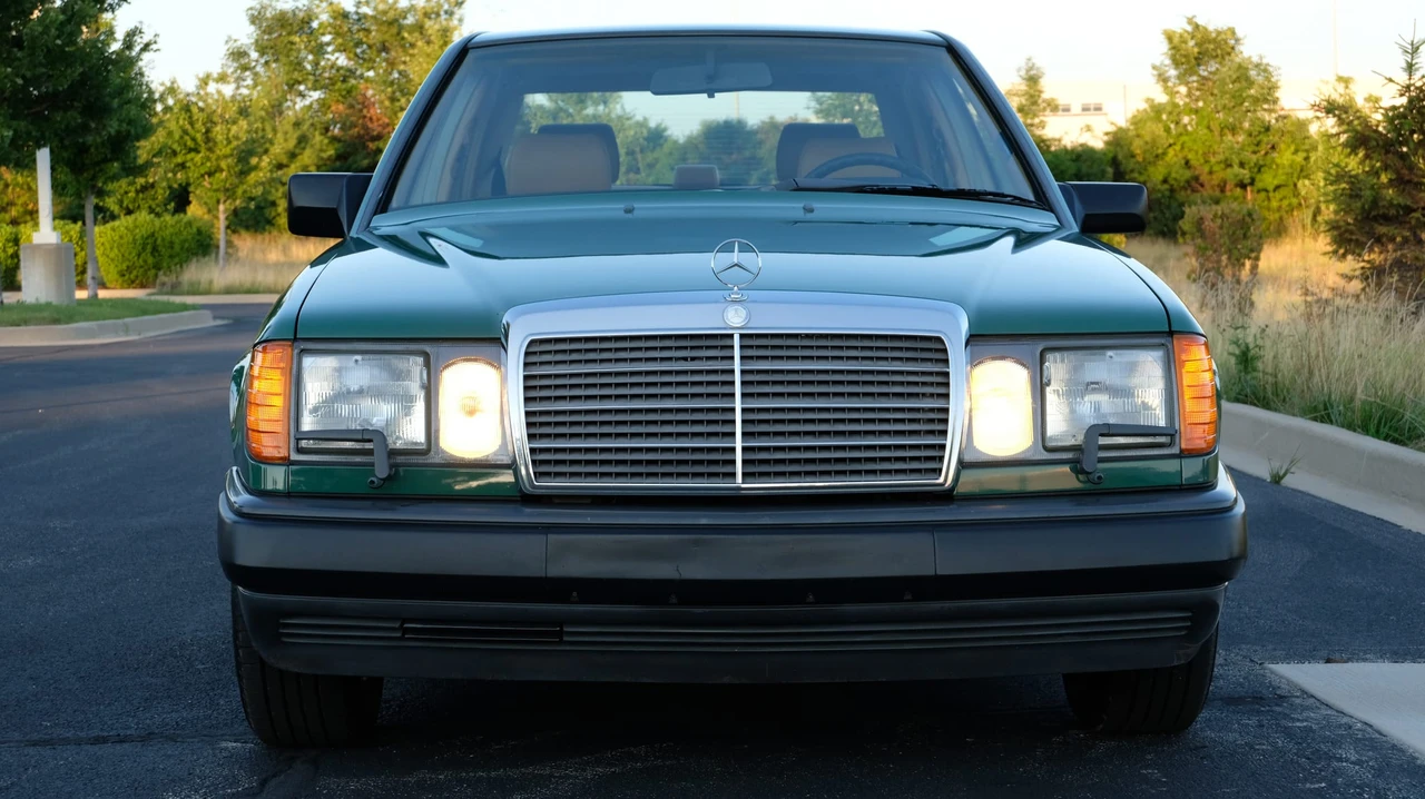 1987 Mercedes-Benz W124 E-Class - Image 5 of 31
