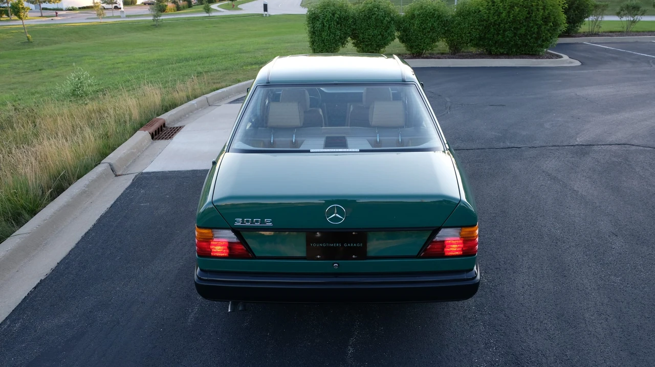 1987 Mercedes-Benz W124 E-Class - Image 25 of 31