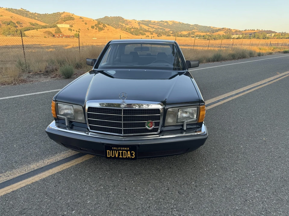 1987 Mercedes-Benz W126 S-Class Sedan - Image 3 of 31