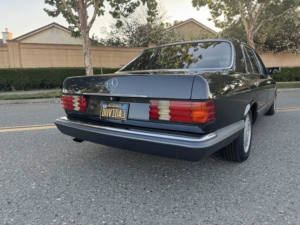 1987 Mercedes-Benz W126 S-Class Sedan - Image 17 of 31