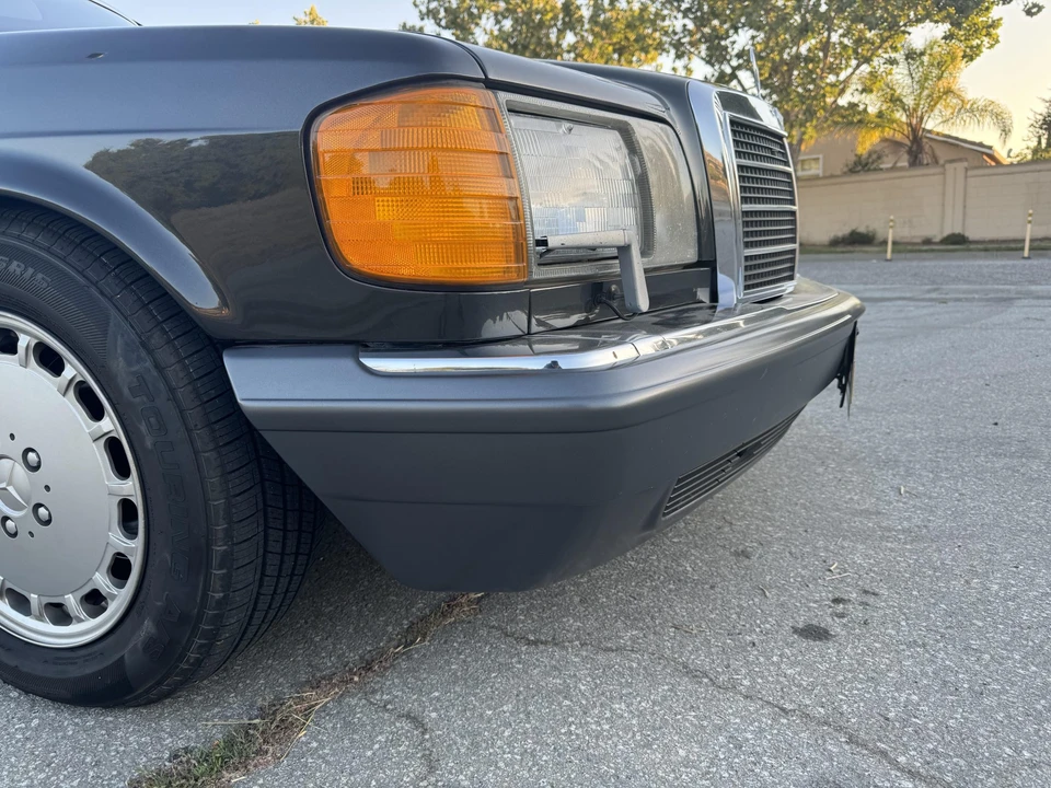 1987 Mercedes-Benz W126 S-Class Sedan - Image 28 of 31