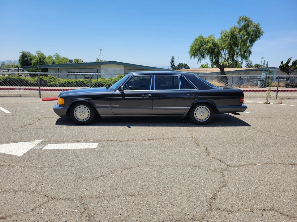 1987 Mercedes-Benz W126 S-Class Sedan - Image 26 of 31