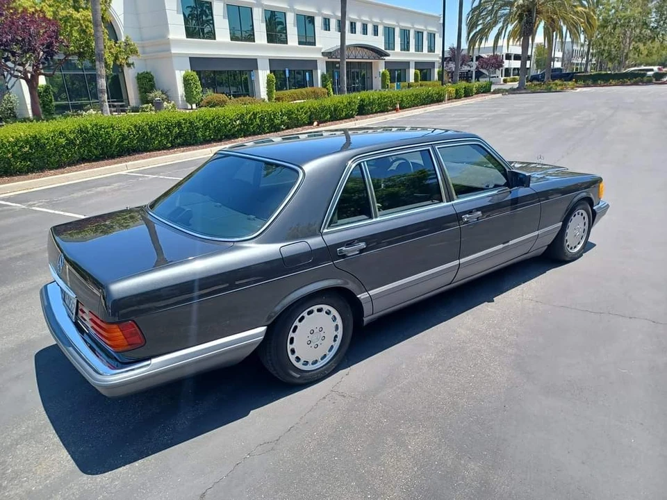 1987 Mercedes-Benz W126 S-Class Sedan - Image 27 of 31