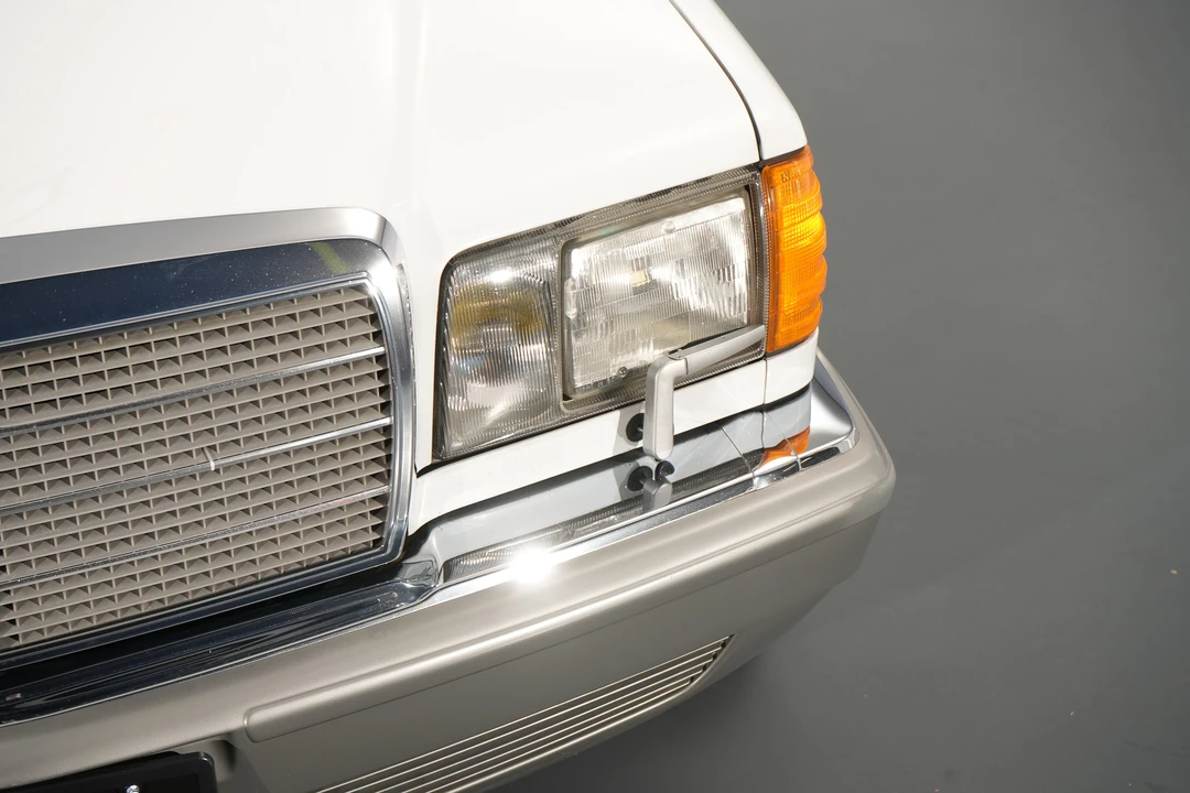 1987 Mercedes-Benz W126 S-Class Sedan - Image 27 of 31