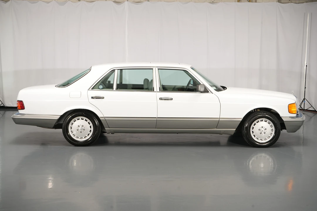 1987 Mercedes-Benz W126 S-Class Sedan - Image 6 of 31