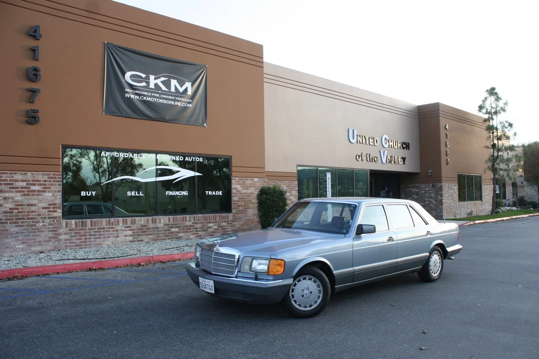 1987 Mercedes-Benz W126 S-Class Sedan - Image 4 of 31
