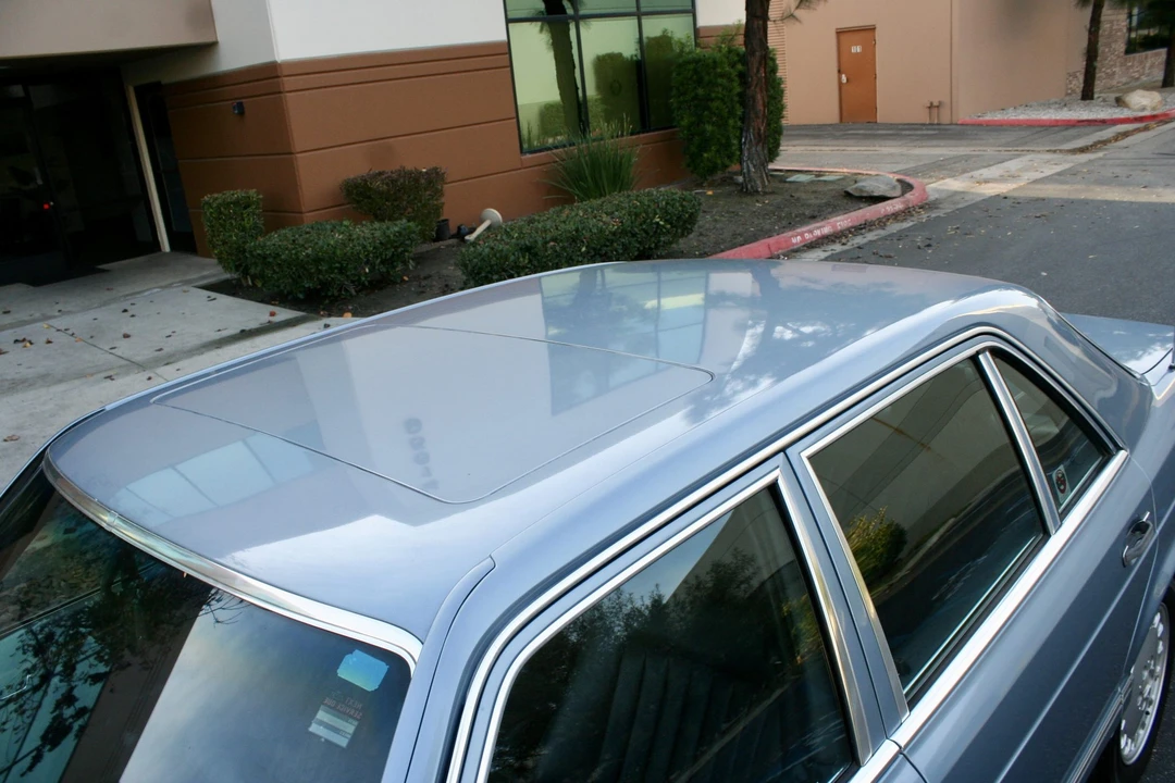 1987 Mercedes-Benz W126 S-Class Sedan - Image 27 of 31
