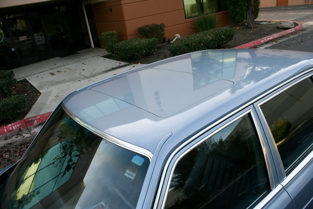 1987 Mercedes-Benz W126 S-Class Sedan - Image 26 of 31
