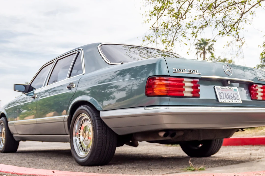 1987 Mercedes-Benz W126 S-Class Sedan - Image 9 of 31
