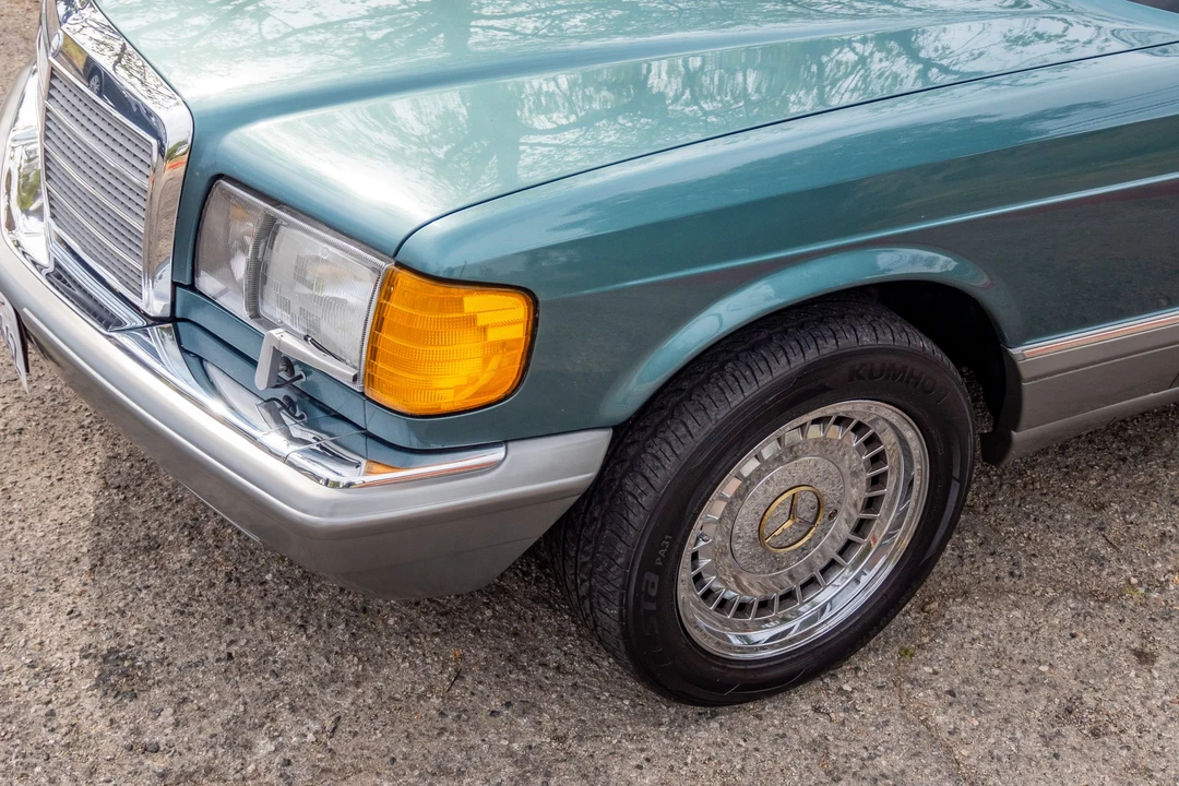 1987 Mercedes-Benz W126 S-Class Sedan - Image 25 of 31