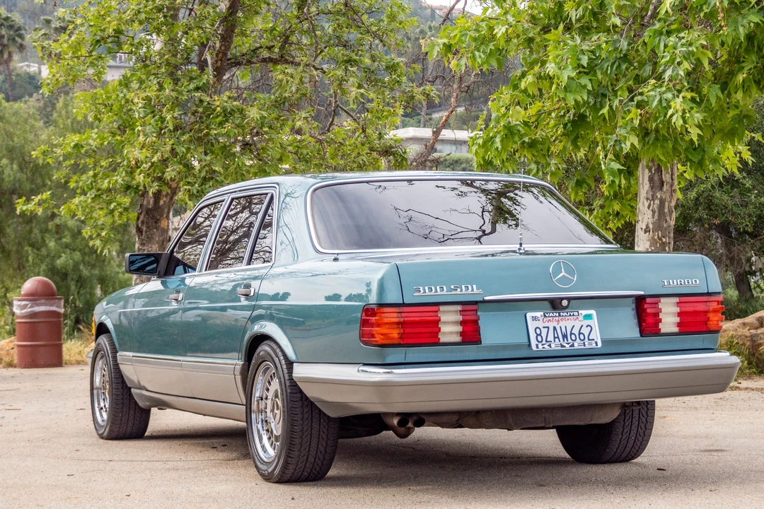 1987 Mercedes-Benz W126 S-Class Sedan - Image 7 of 31