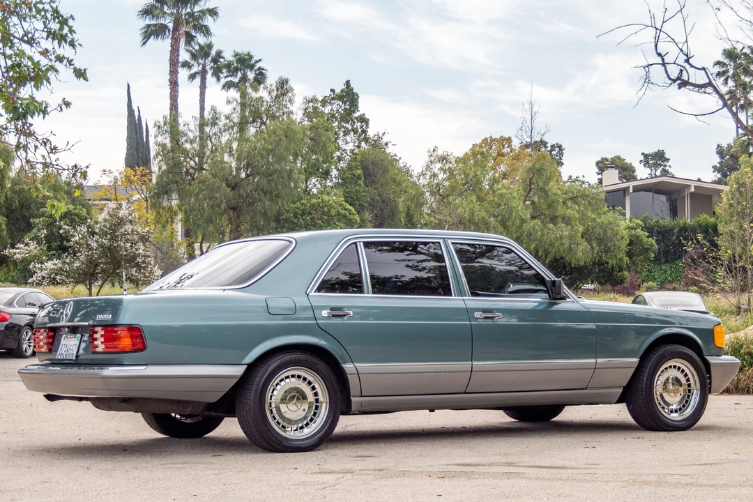 1987 Mercedes-Benz W126 S-Class Sedan - Image 16 of 31