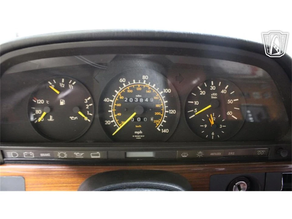1987 Mercedes-Benz W126 S-Class Sedan - Image 13 of 31