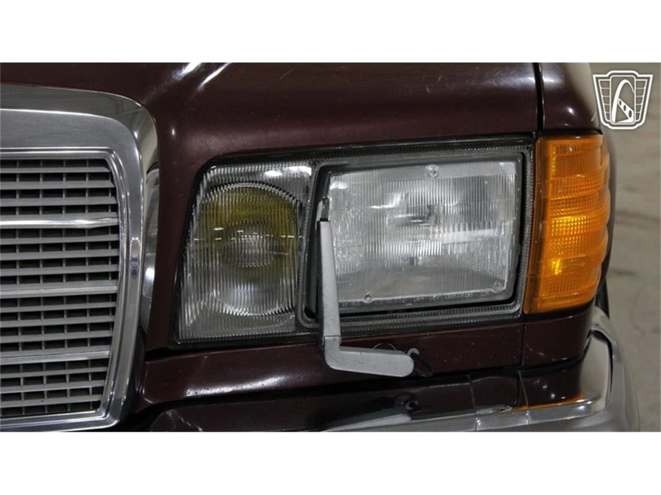 1987 Mercedes-Benz W126 S-Class Sedan - Image 8 of 31