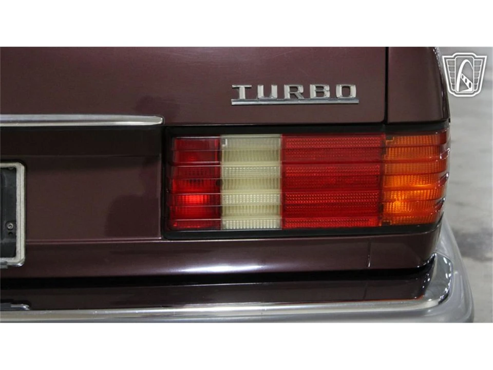 1987 Mercedes-Benz W126 S-Class Sedan - Image 9 of 31