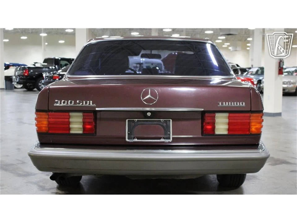 1987 Mercedes-Benz W126 S-Class Sedan - Image 30 of 31