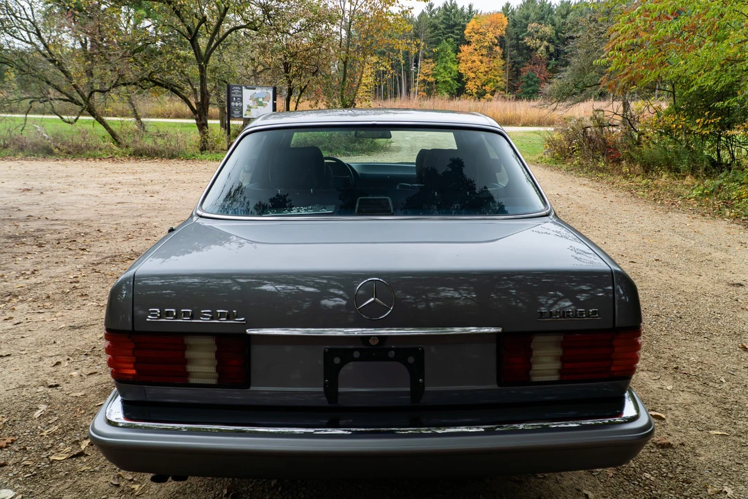 1987 Mercedes-Benz W126 S-Class Sedan - Image 15 of 31