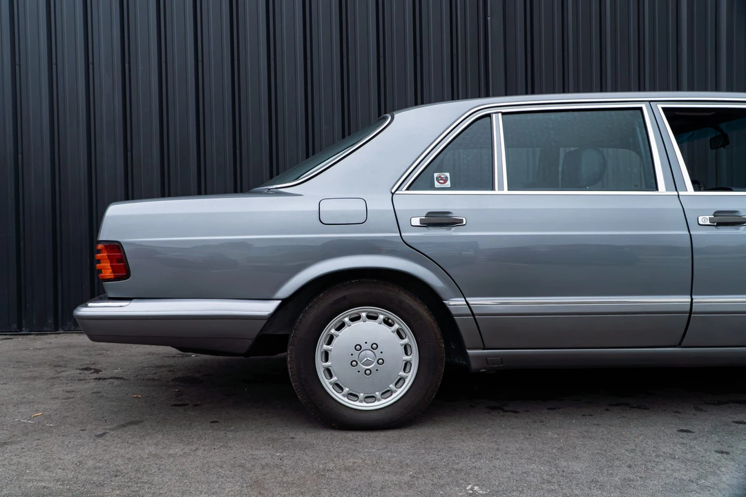 1987 Mercedes-Benz W126 S-Class Sedan - Image 26 of 31