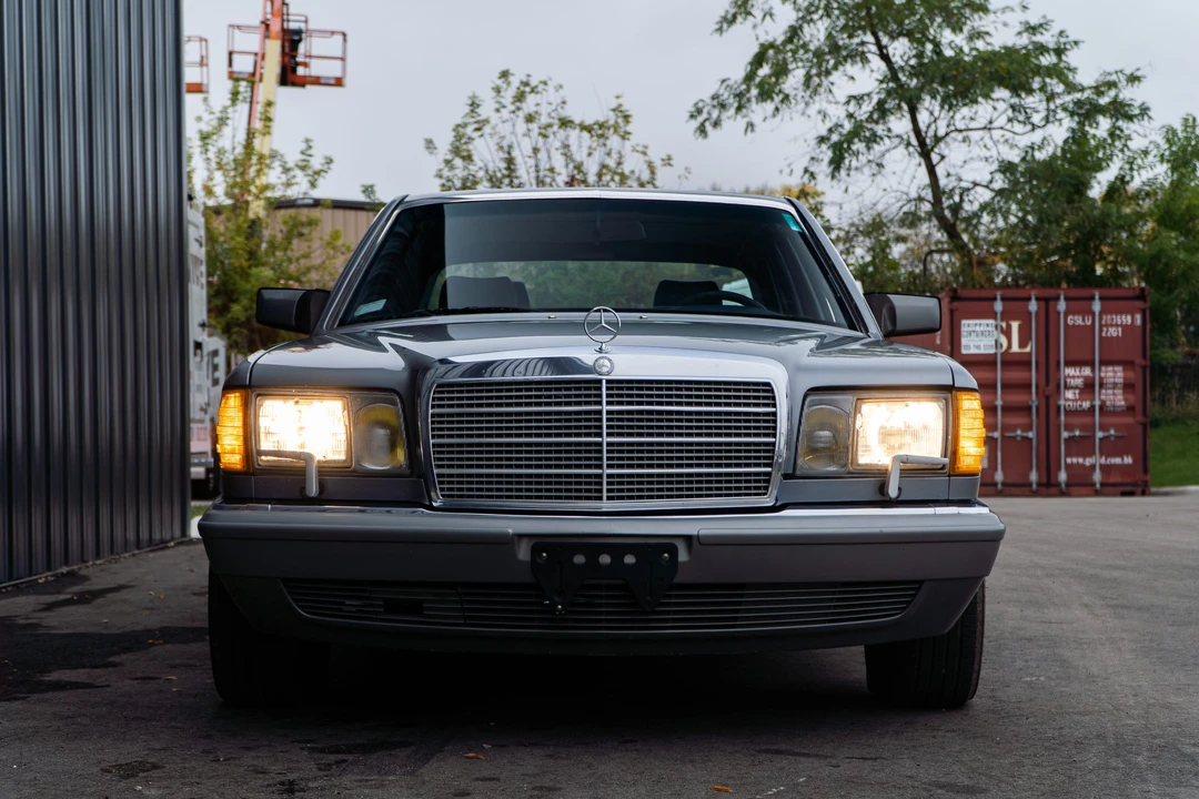 1987 Mercedes-Benz W126 S-Class Sedan - Image 8 of 31