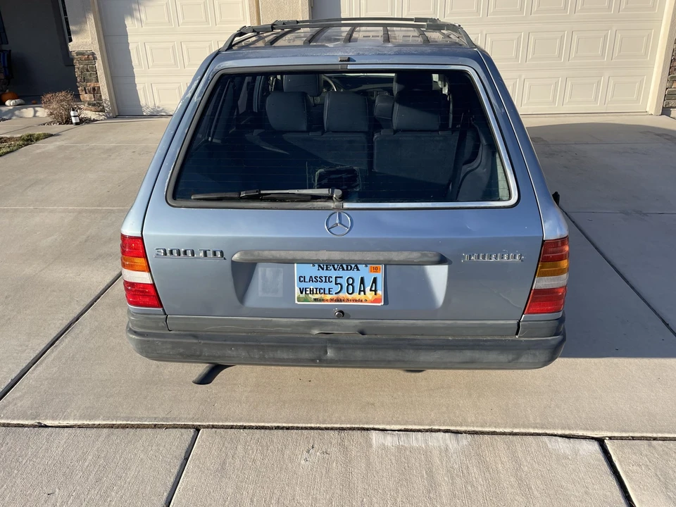 1987 Mercedes-Benz W124 E-Class - Image 11 of 31
