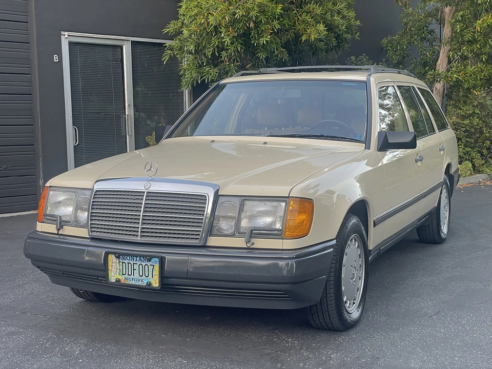 1987 Mercedes-Benz W124 E-Class - Image 3 of 31