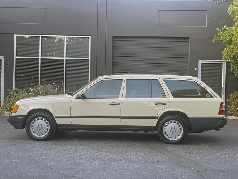 1987 Mercedes-Benz W124 E-Class - Image 6 of 31