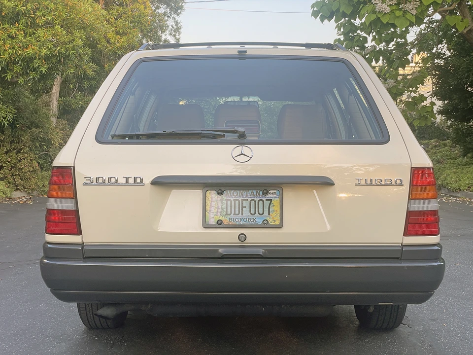 1987 Mercedes-Benz W124 E-Class - Image 12 of 31