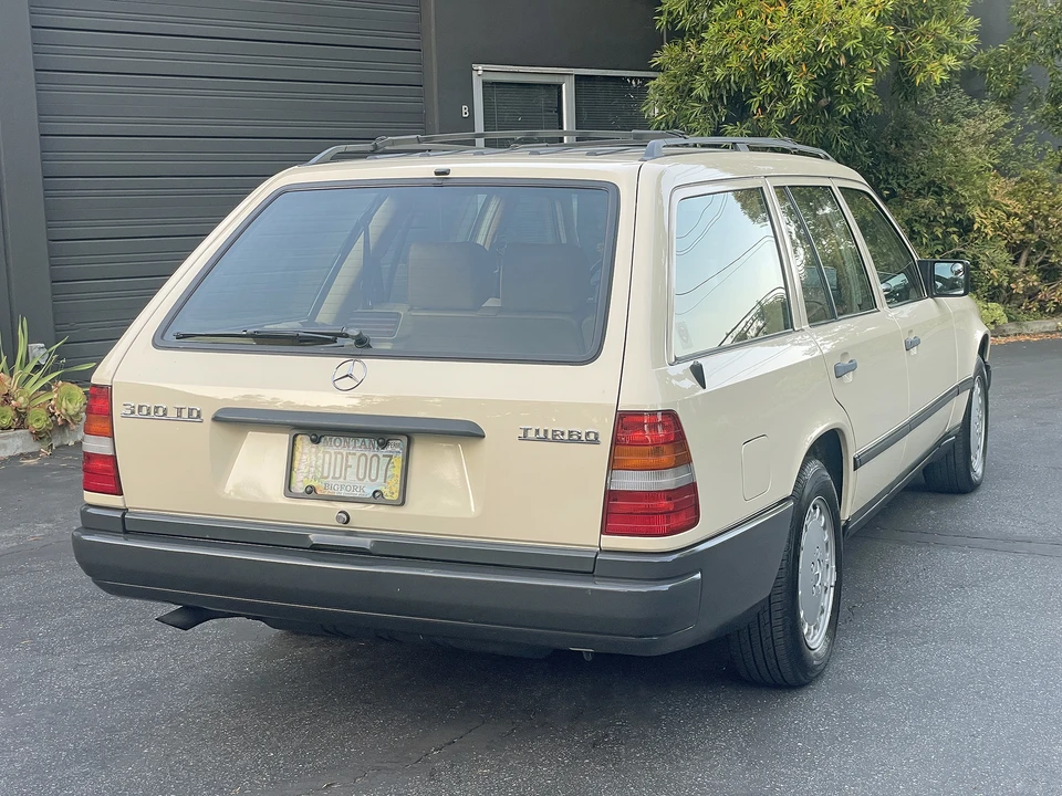 1987 Mercedes-Benz W124 E-Class - Image 14 of 31