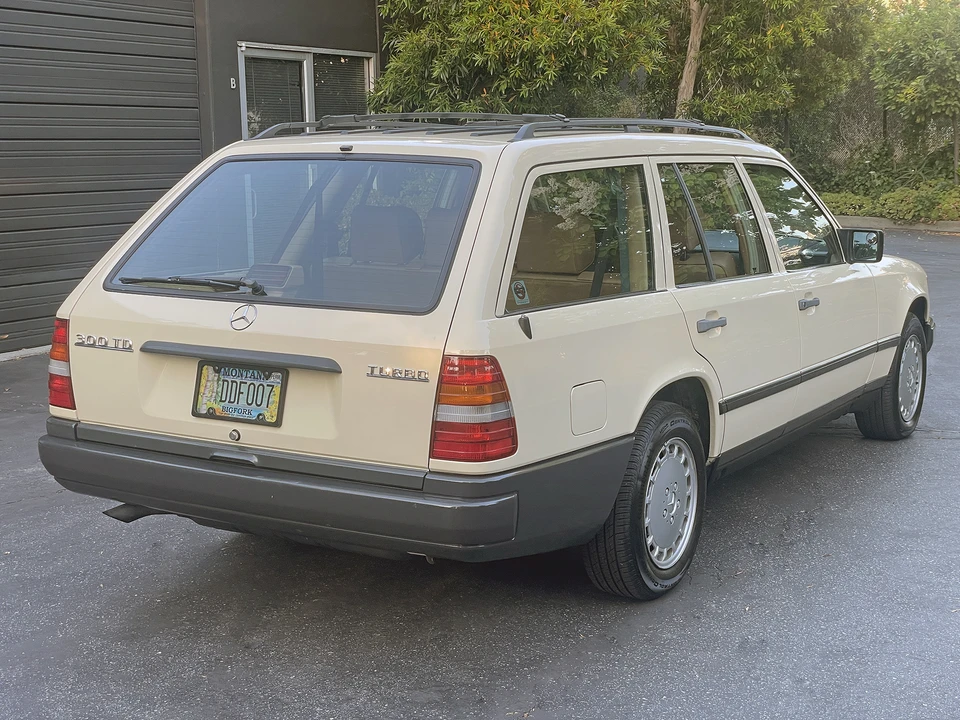 1987 Mercedes-Benz W124 E-Class - Image 15 of 31