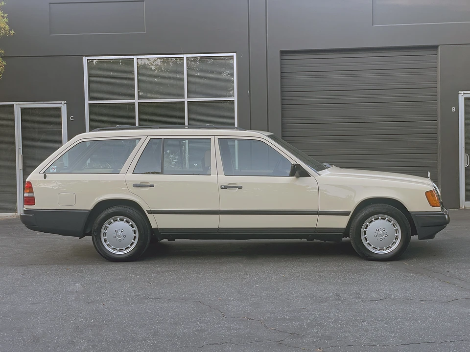 1987 Mercedes-Benz W124 E-Class - Image 20 of 31