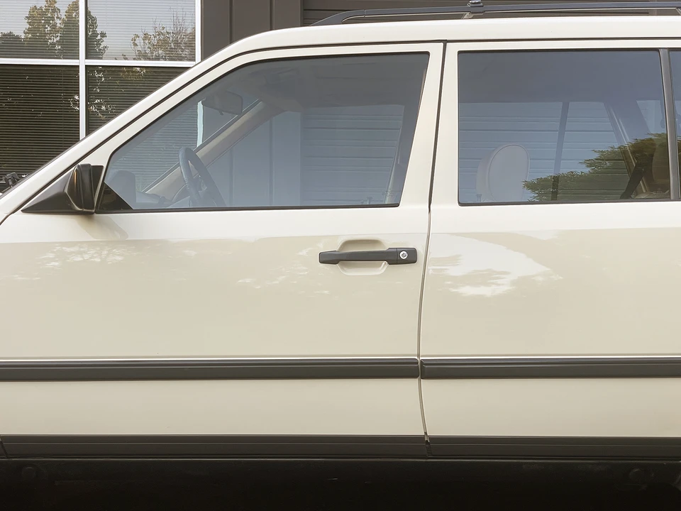 1987 Mercedes-Benz W124 E-Class - Image 30 of 31
