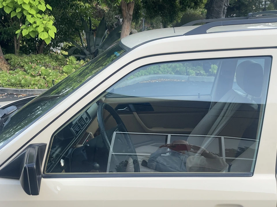 1987 Mercedes-Benz W124 E-Class - Image 31 of 31