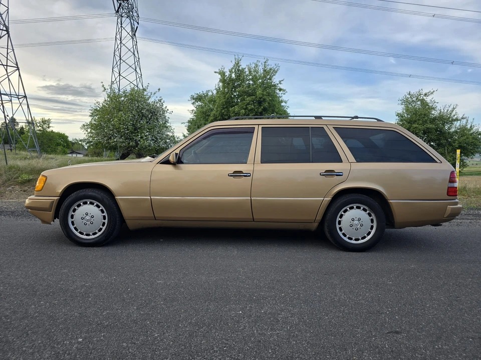 1987 Mercedes-Benz W124 E-Class - Image 13 of 31