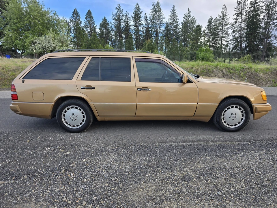 1987 Mercedes-Benz W124 E-Class - Image 7 of 31